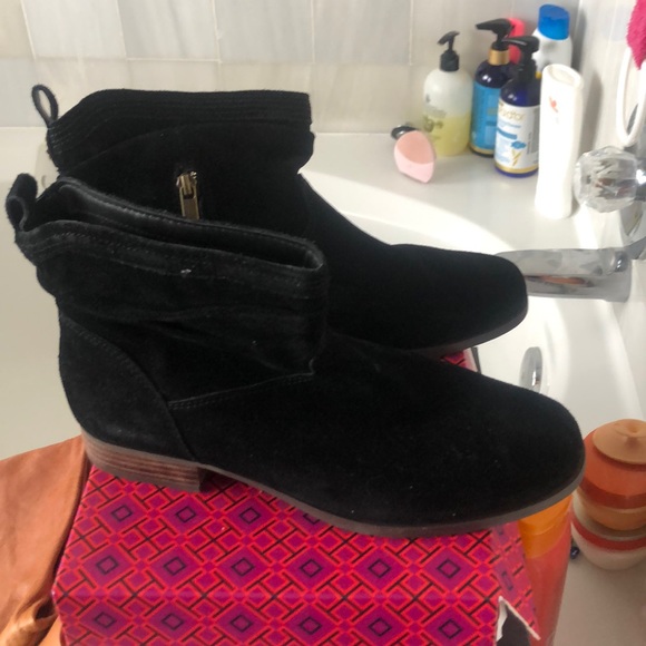 Koolaburra by UGG Lorelei Ankle Boot SIZE 10. - Picture 3 of 7